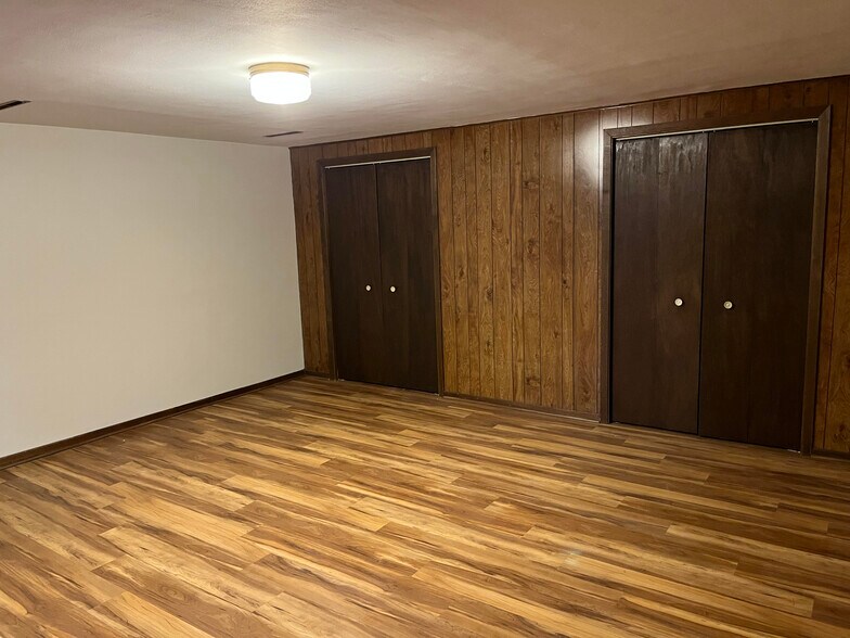 Family Room (LL) - 3001 Ashford Ln