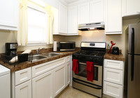 Interior Photo - The Life at Lakeside Villas