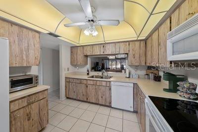 Building Photo - 2693 Sabal Springs Cir