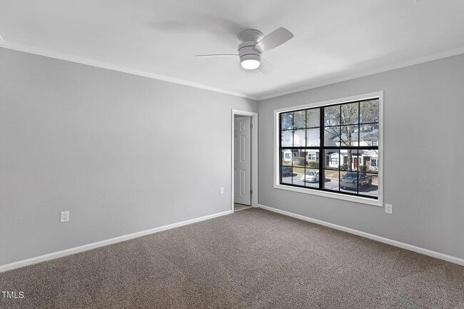 Building Photo - 7706 Falcon Rest Cir