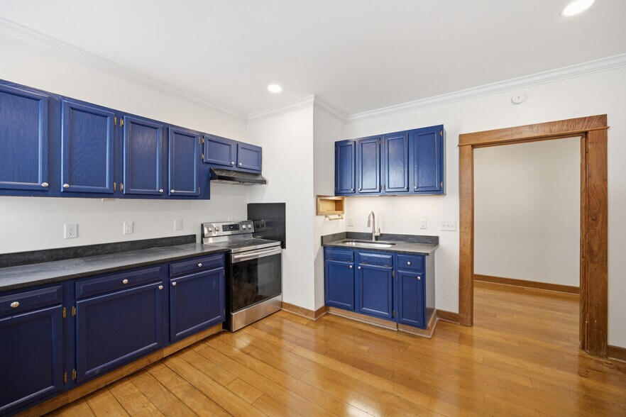 Building Photo - 823 McCallie Ave
