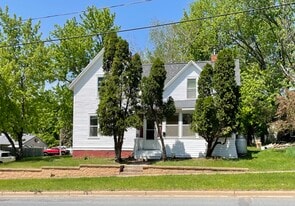 Building Photo - 1203 14th Ave E