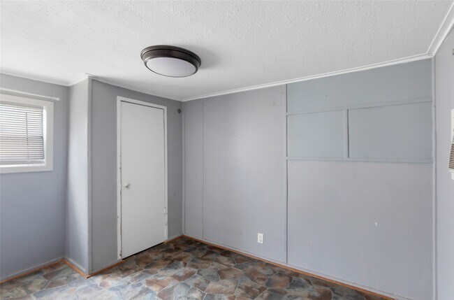 Building Photo - 10821 TX-150