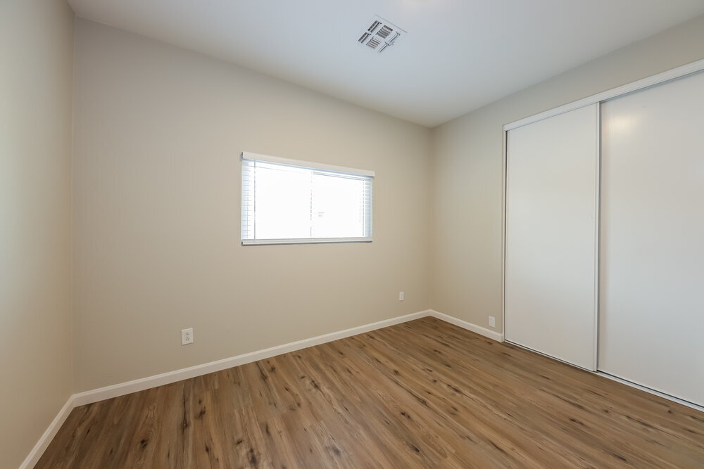 Building Photo - 10609 W Angels Ln