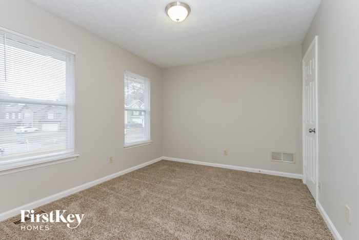 Building Photo - 8442 Glendevon Ct