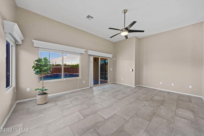 Building Photo - 9627 N Melandra Way