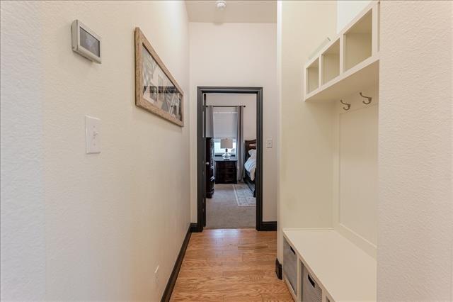 Building Photo - 560 Inwood St