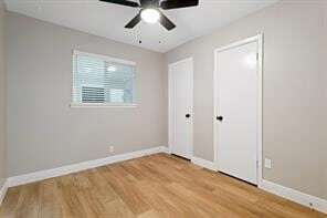 Building Photo - 104 Shoreline Dr