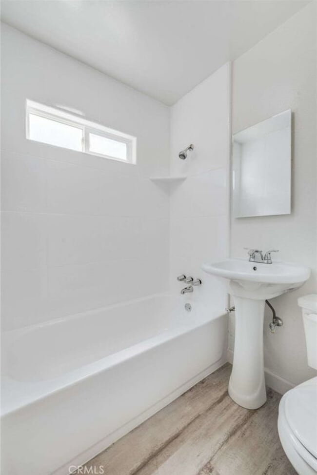 Building Photo - 2841 E 65th St