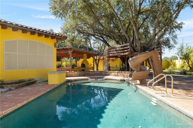 Building Photo - 41 N Ware Rd