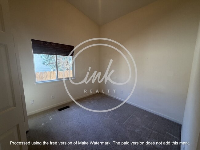 Building Photo - Beautiful 2 Bedroom Home Close to Downtown Gardnerville