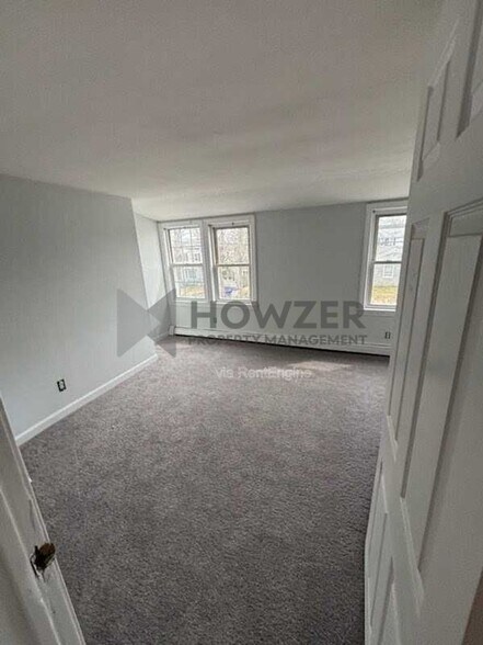 Building Photo - 24 Crocker St