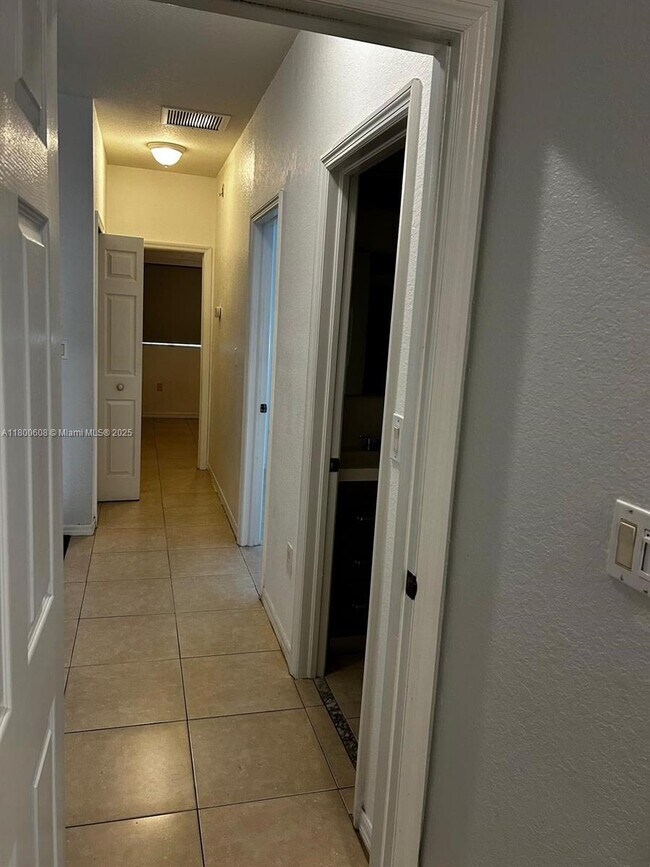 Building Photo - 8526 NW 107th Passage