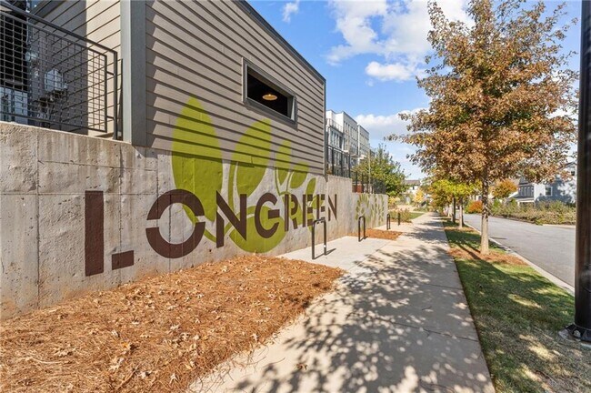 Building Photo - 1272 Longreen Ter NW