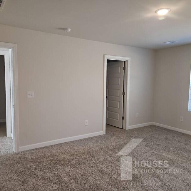 Building Photo - 185 Vickery Rd