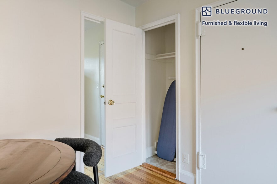 Building Photo - 270 Harvard St