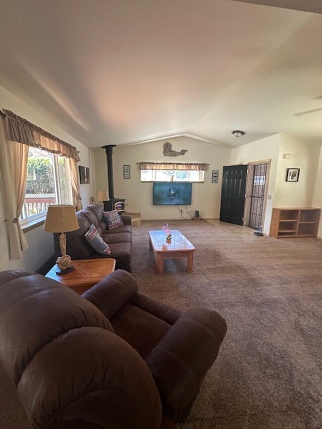 Building Photo - 1476 Glenwood Dr