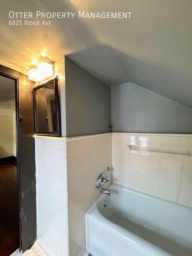 Building Photo - 6825 Ridge Ave