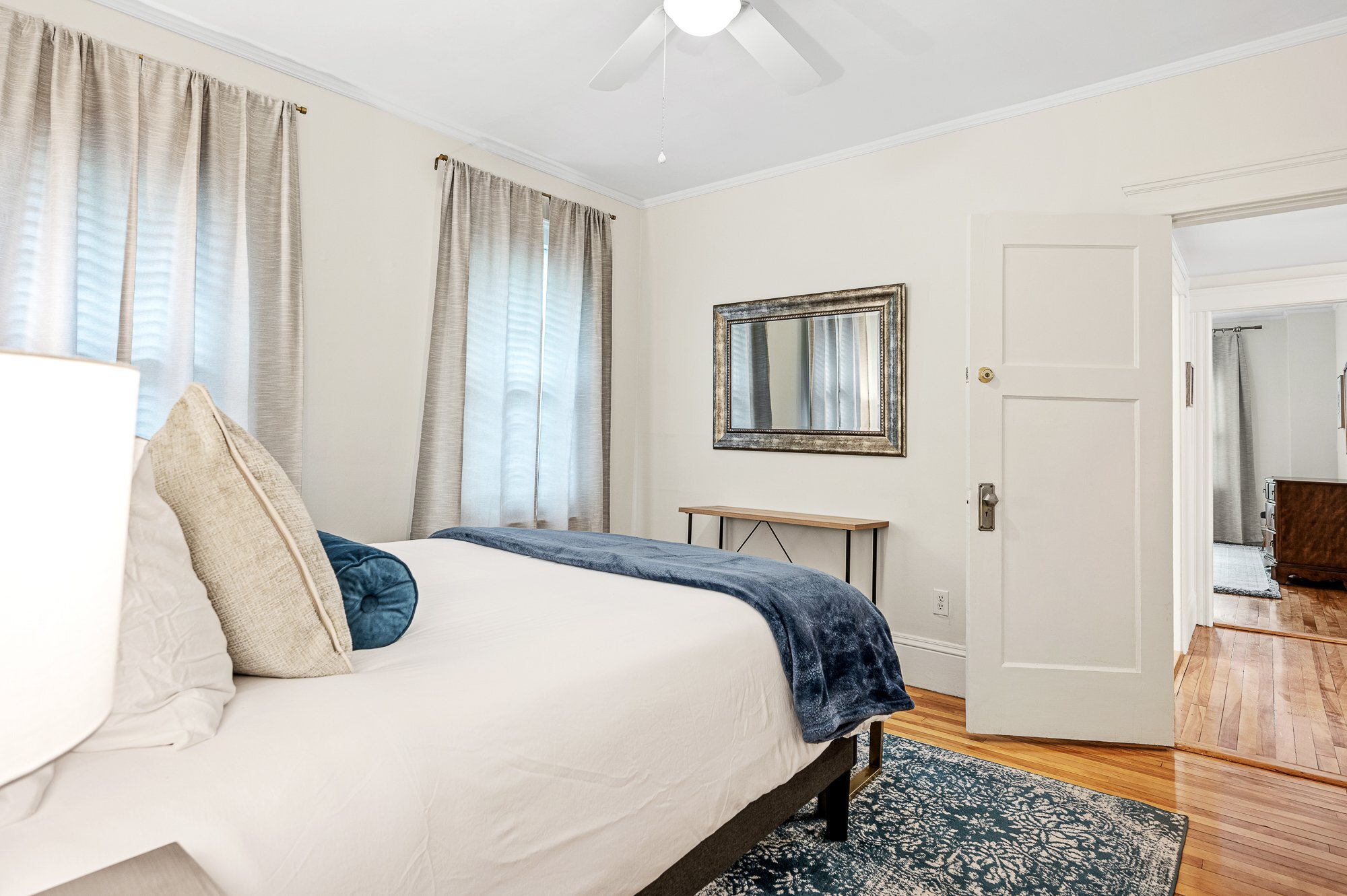 Building Photo - 9 Ivanhoe Rd