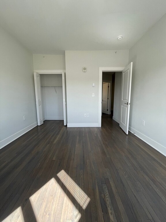 Building Photo - 81 Park Dr