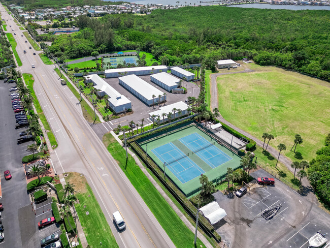 Building Photo - 9500 S Ocean Dr
