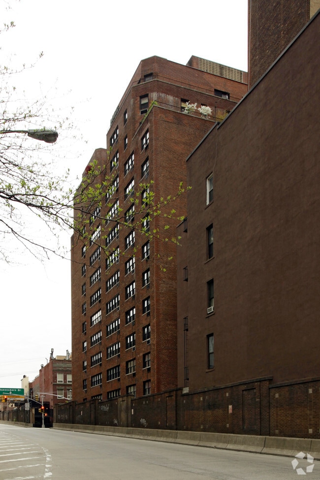 Building Photo - The Caprice