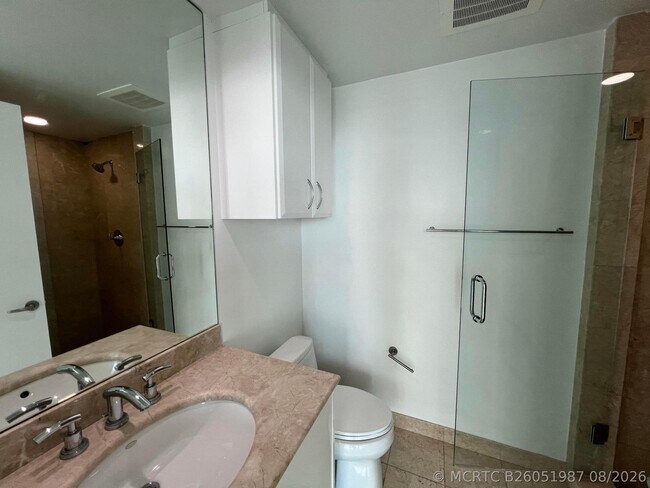 Building Photo - 1331 Brickell Bay Dr