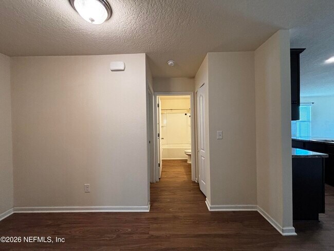 Building Photo - 9086 Tahoe Ln
