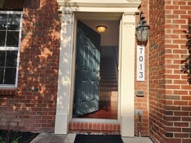 Enterence - 7013 Southmoor St