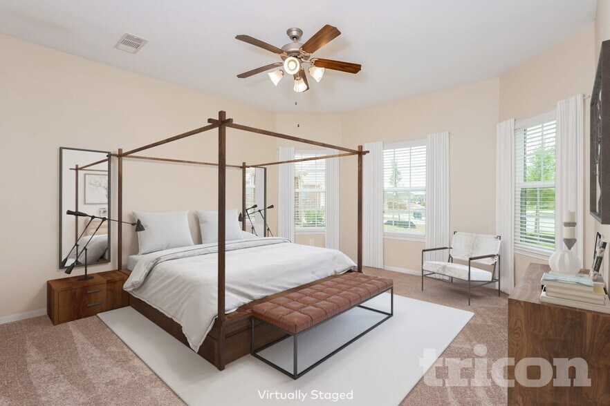Building Photo - 301 Summer Horse Dr