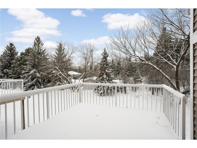 Building Photo - 15256 Maryland Ave