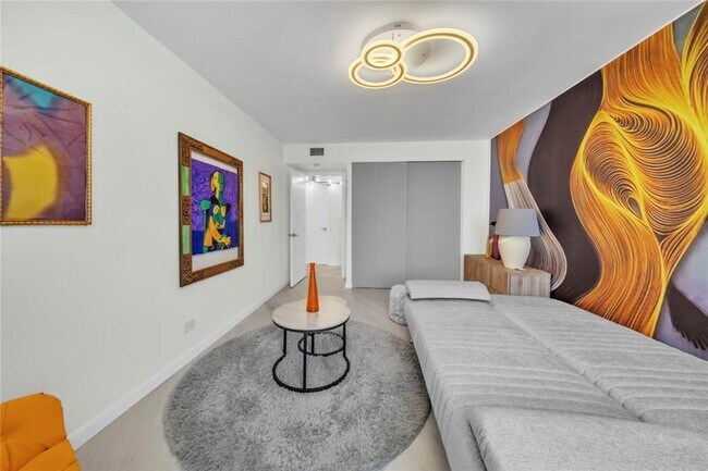 Building Photo - 250 174th St