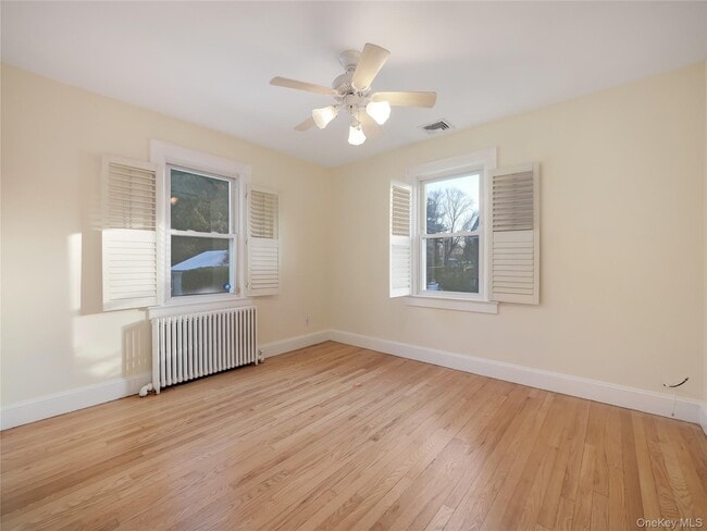 Building Photo - 18 Hughes St