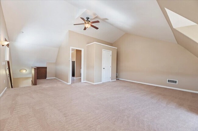 Building Photo - **Spacious 2-Bedroom Home In The Heart Of Wine Country**