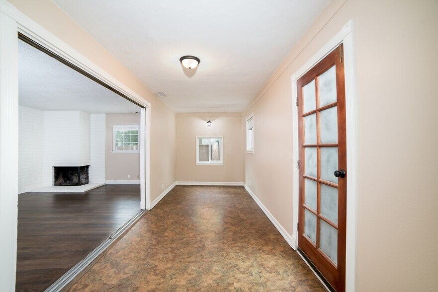 Building Photo - 2958 Gramercy St