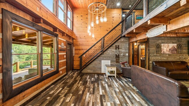 Building Photo - 2209 Henderson Springs Rd