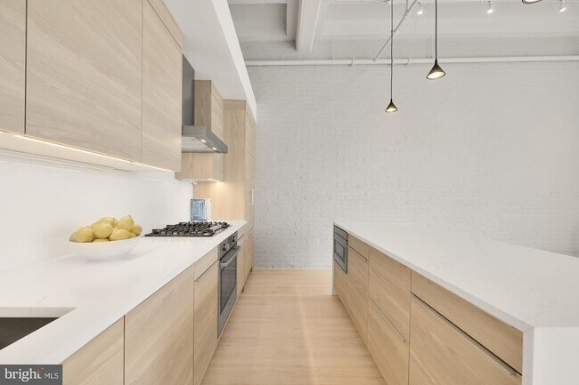 Building Photo - 1515 14th St NW