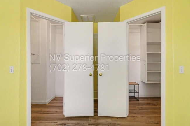 Building Photo - NW!! 4 Bedrooms!!! All Tile and Pergo flooring T/O!! NO Carpet!!! Low Maintenance Desert landscap...