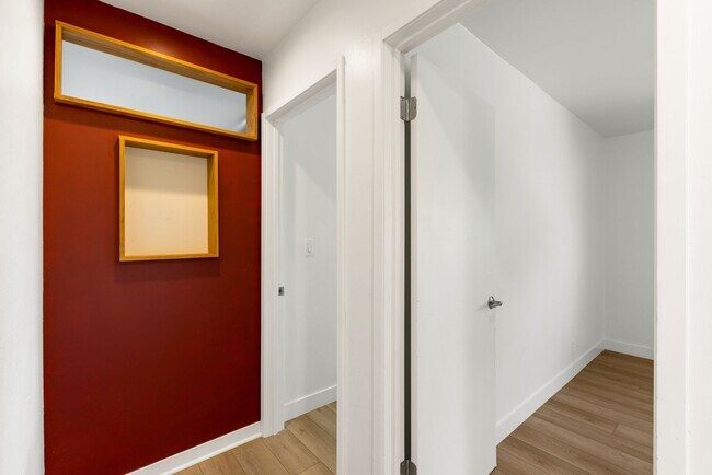 Building Photo - Charming Cardiff-by-the-Sea Cottage - Spacious, Great Neighborhood