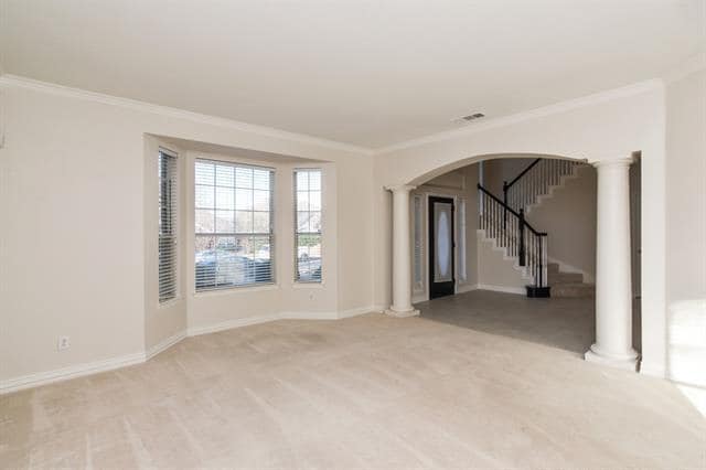 Building Photo - 8512 Mesa Verde Dr