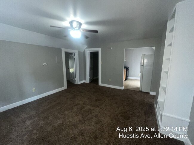 Building Photo - 828 Huestis Ave