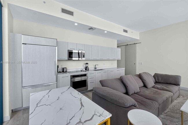 Building Photo - 55 SW 9th St