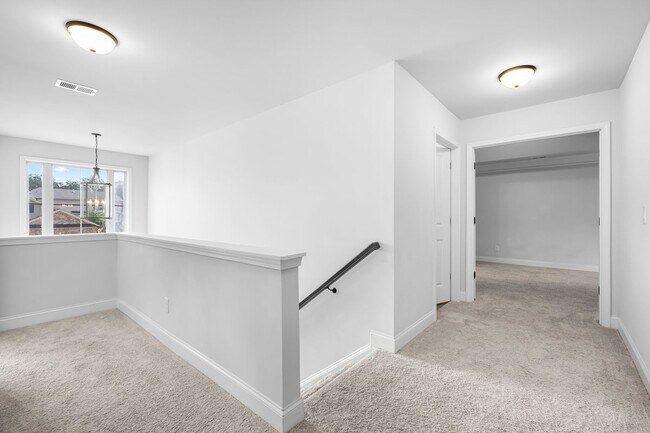 Building Photo - 315 Hudson Chase Ct