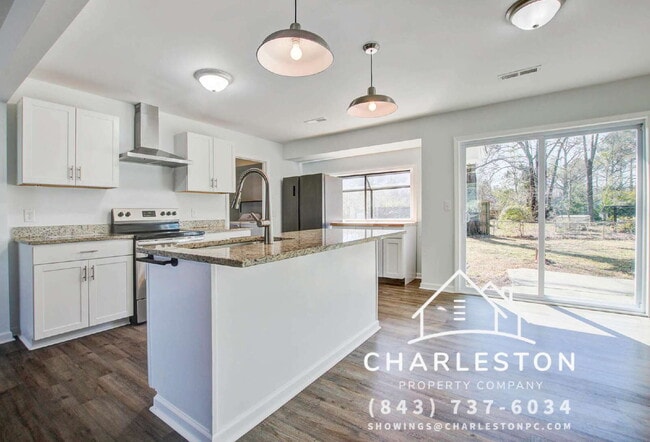 Building Photo - 605 Michigan Ct