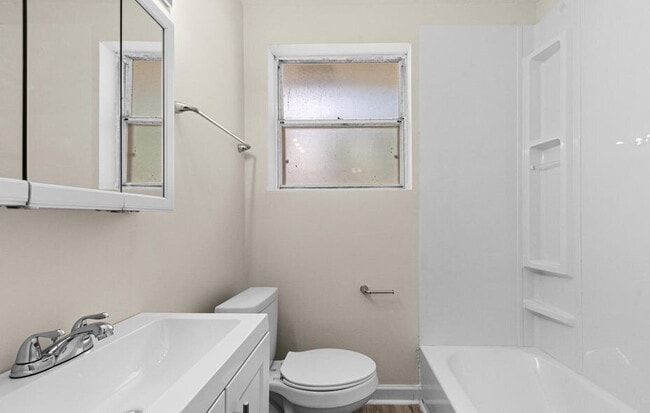 Building Photo - For Rent