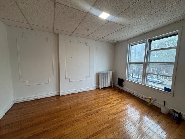 Building Photo - 64 Corbin Ave