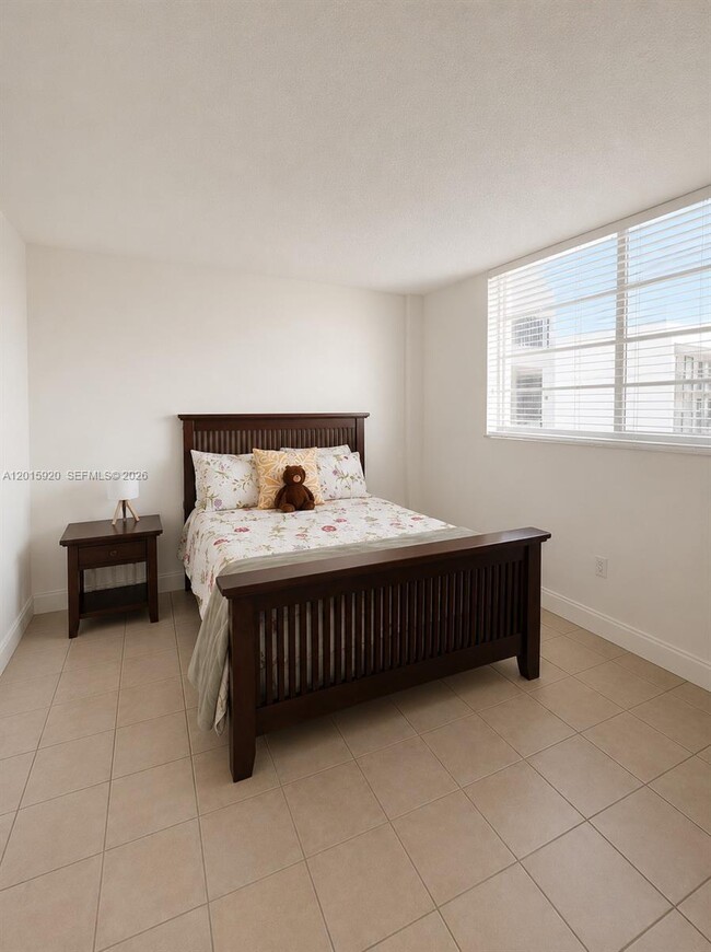 Building Photo - 14170 SW 84th St