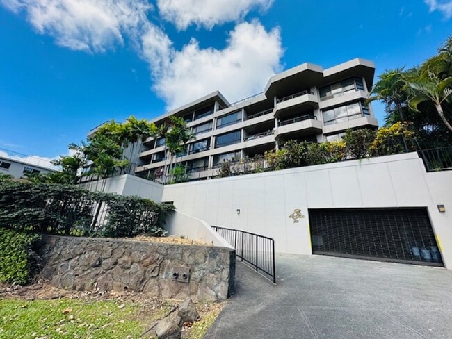 Primary Photo - 2 Bedroom, 2 Bathroom, 2 Parking (Iolani P...