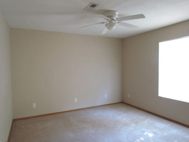 Building Photo - Available November 27th!!