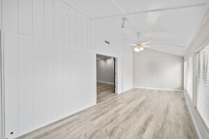 Building Photo - 4726 Bay Point Rd